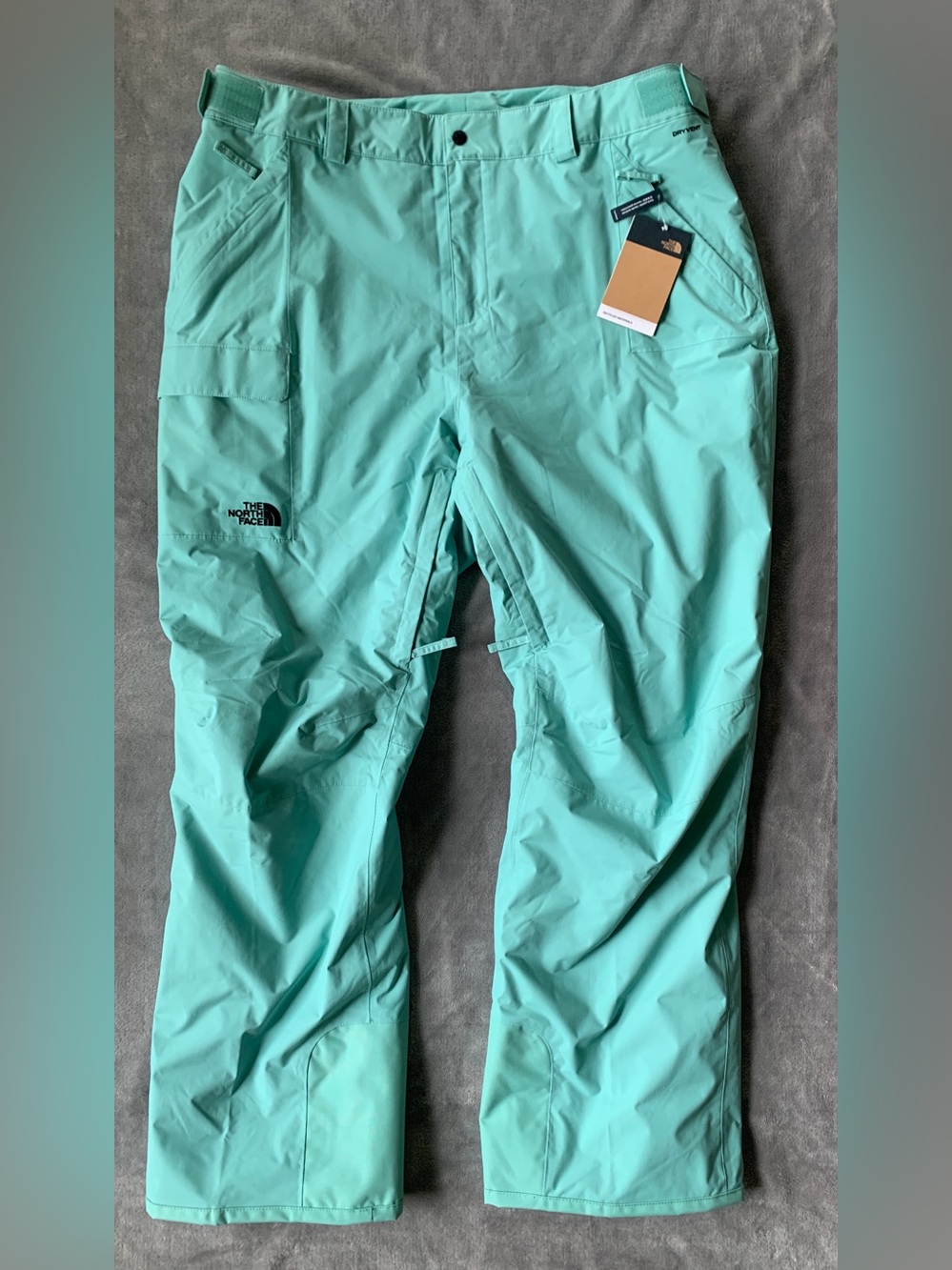 The North Face Women’s Wasabi Green Waterproof Insulated Snow Pants. 2X Long.